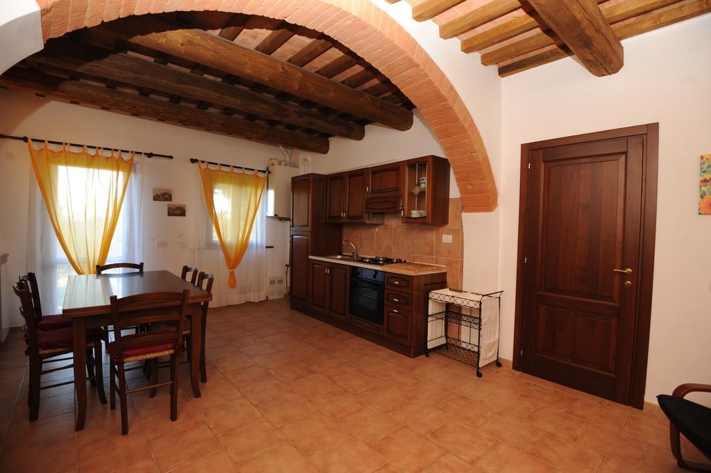 Fattoria Casanova Vila Palaia Quarto foto